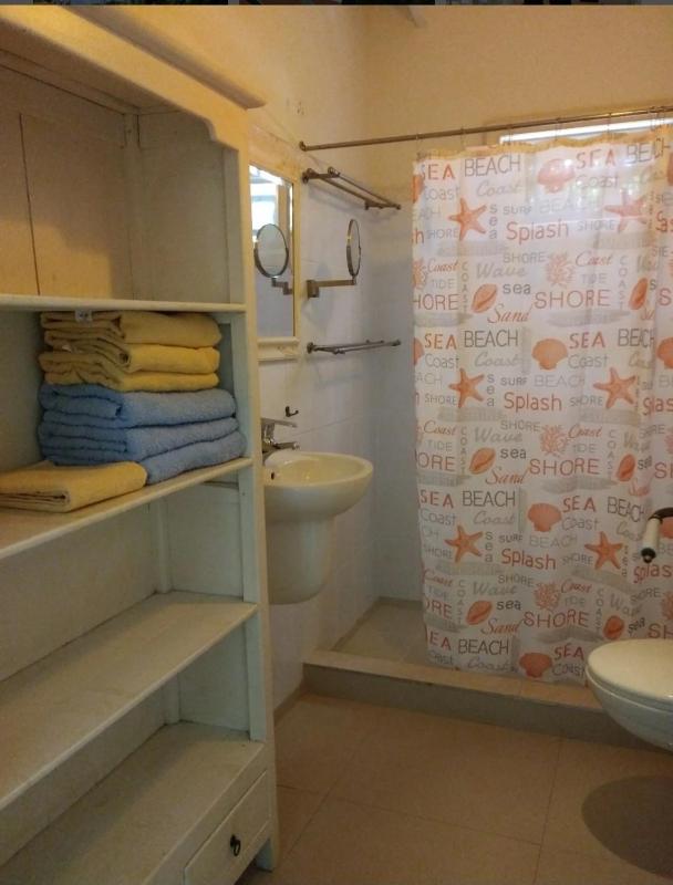 Bungalow B06 Seru Coral - image 2