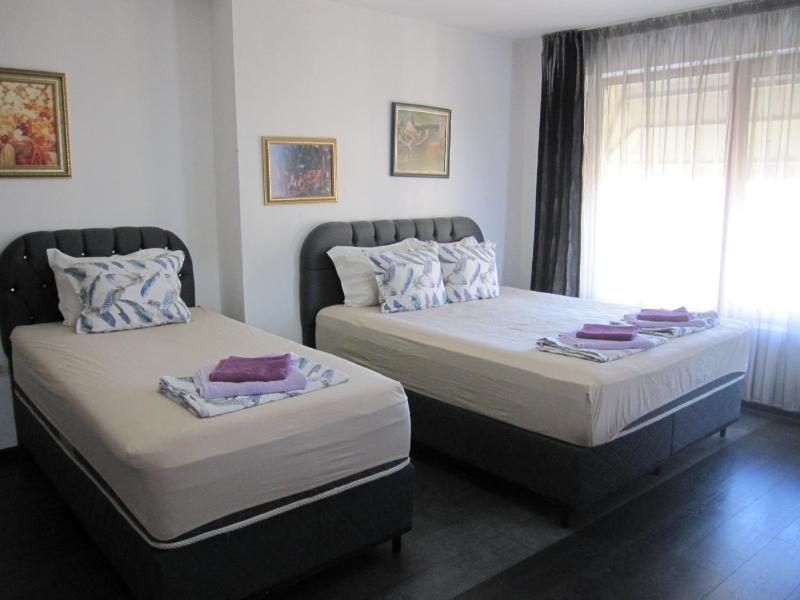 Studio (3 Adults) with Balcony and Sea View image 3
