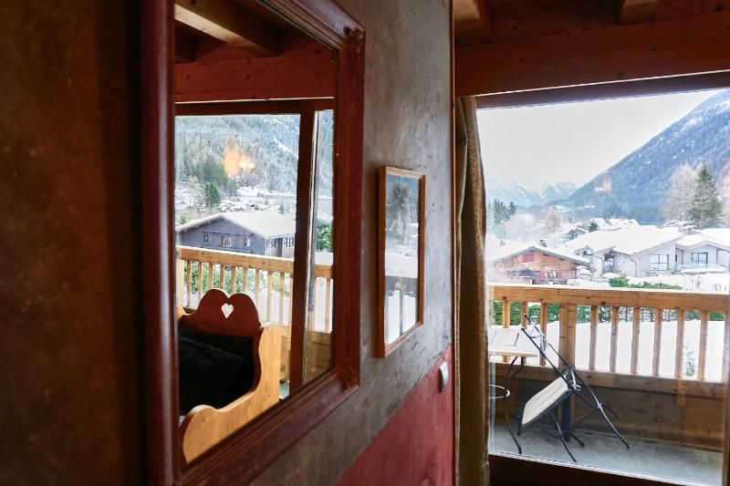 Junior suite with Mont-Blanc view image 3