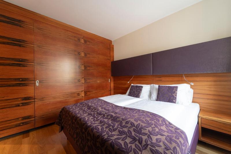 One-Bedroom Apartment with Balcony image 4