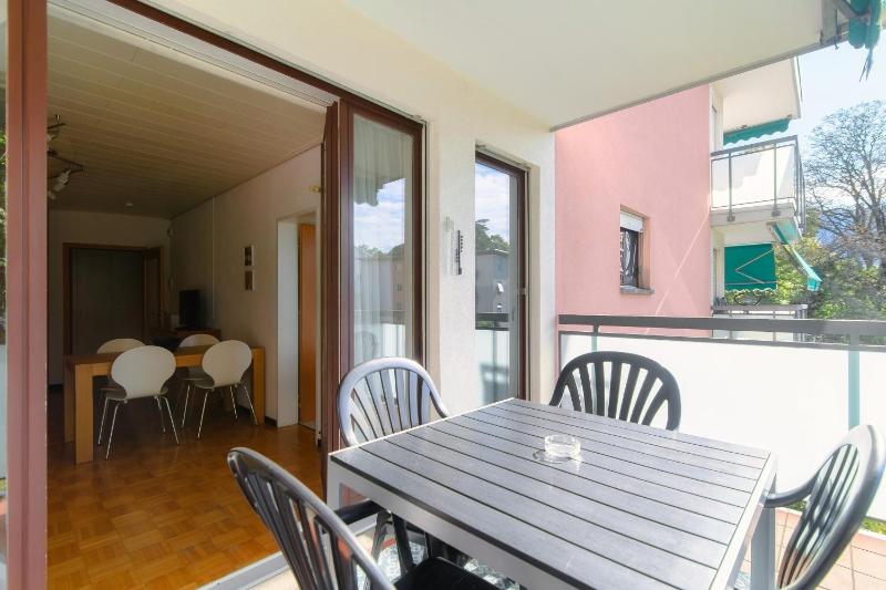 Francobollo Studio by Quokka 360 - Bright Studio with Balcony near Lugano Train Station - image 5
