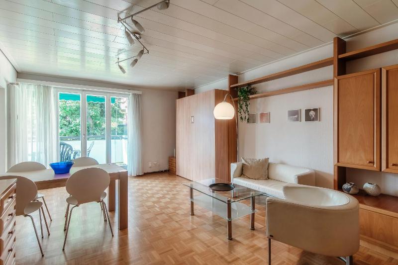 Francobollo Studio by Quokka 360 - Bright Studio with Balcony near Lugano Train Station - image 21