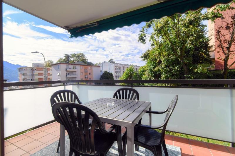 Francobollo Studio by Quokka 360 - Bright Studio with Balcony near Lugano Train Station - image 24
