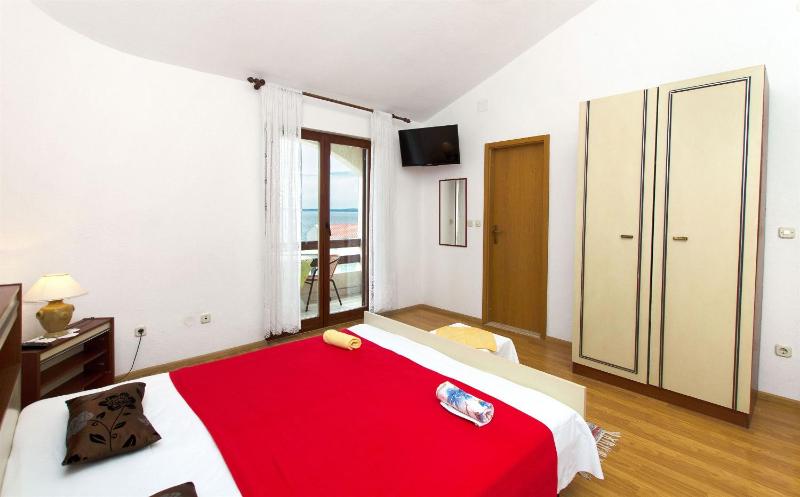 Apartments Neva - image 19