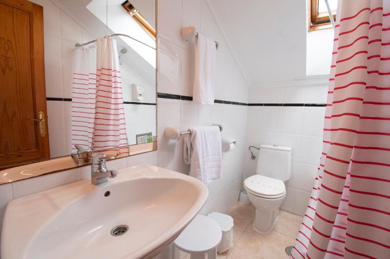 Double Room - Attic image 2