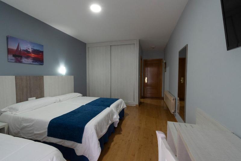 Quadruple Room image 1