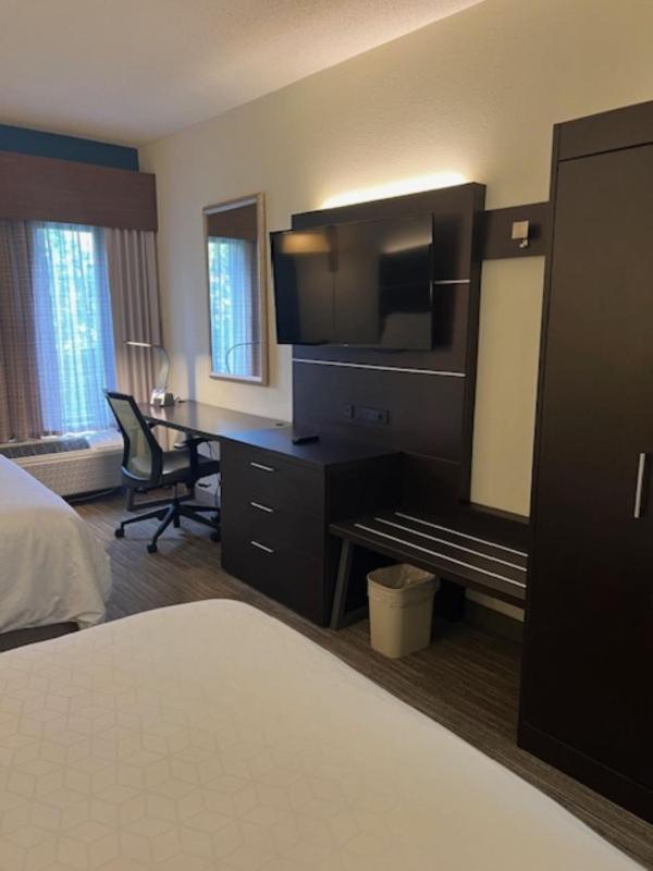 Standard Room image 3