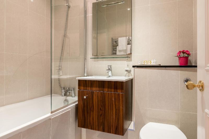 Three-Bedroom Apartment image 3