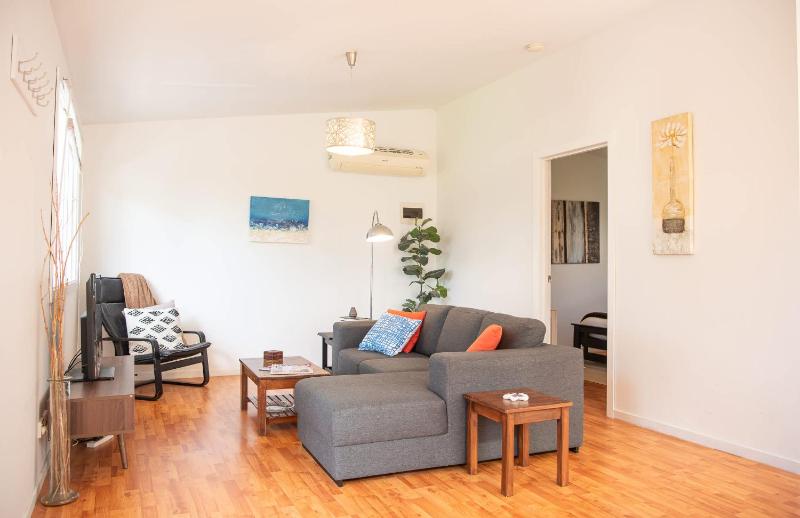 Perfect Family Getaway in Cowes minutes from Beach - image 5