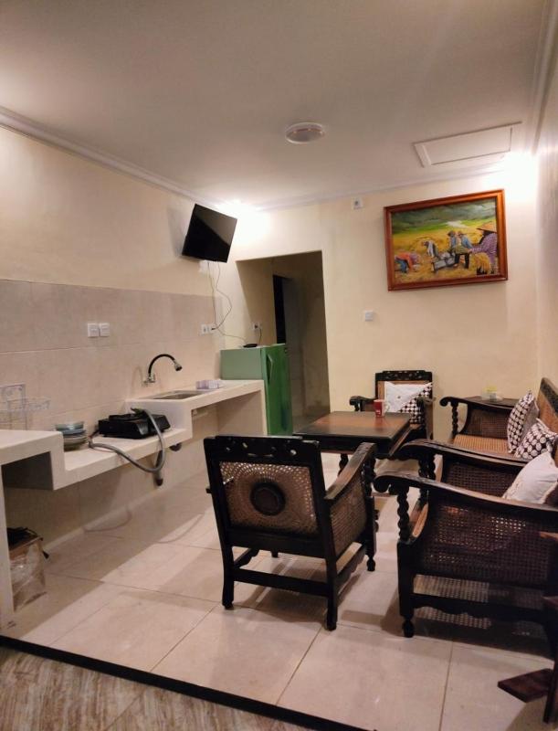 KARJO HOME STAY SYARIAH - image 12