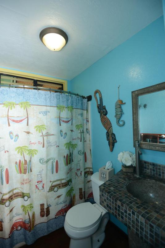 Bunk Bed in Mixed Dormitory Room image 4