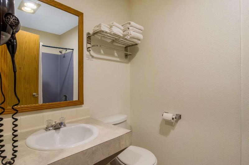 Double Room with Two Double Beds - Non-Smoking image 2