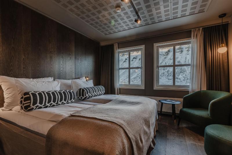 Twin Room image 1