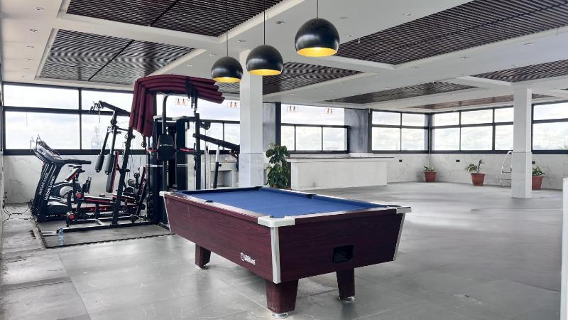 Premium apart with swimming pool rooftop and parking - image 7