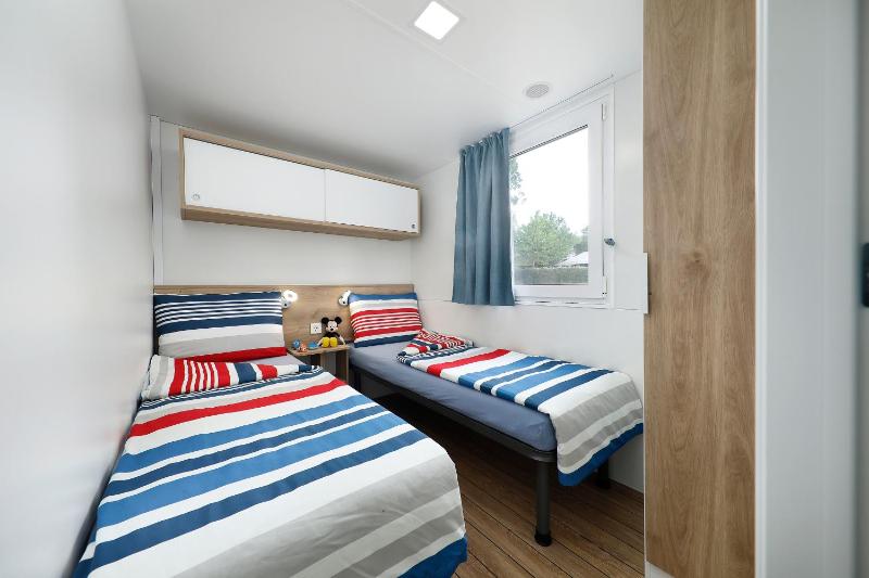 Albatross Mobile Homes on Valamar Camping Lanterna - image 14