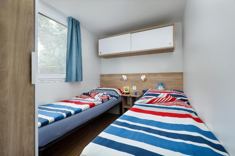 Albatross Mobile Homes on Valamar Camping Lanterna - image 9