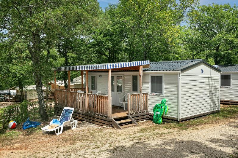 Albatross Mobile Homes on Valamar Camping Lanterna - image 11