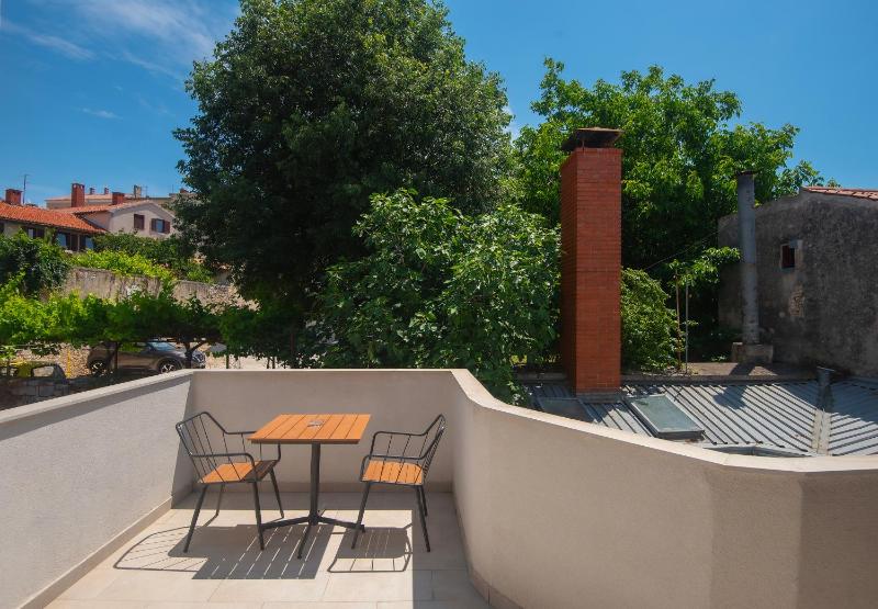 Apartment with Balcony image 3