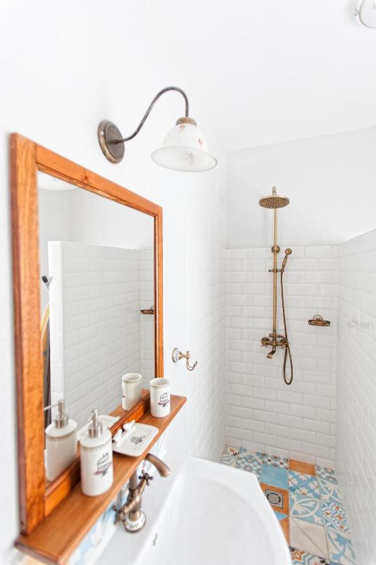 Studio Apartment image 2