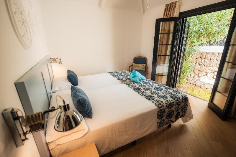 Two-Bedroom Bungalow Deluxe image 2
