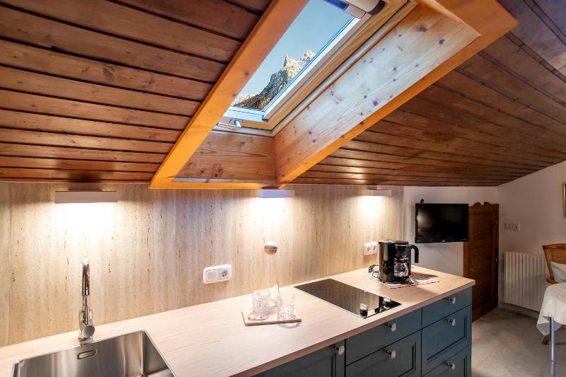 Studio Apartment image 1