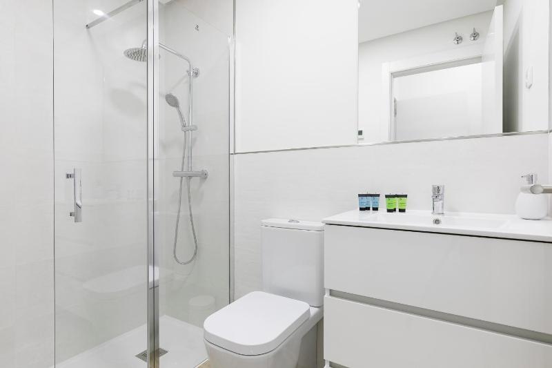 Superior Apartment image 2