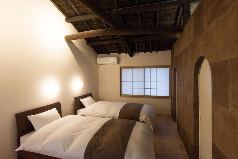 Kakishibu an Machiya House - image 13