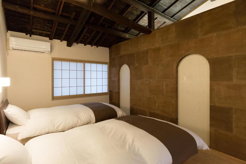 Kakishibu an Machiya House - image 9