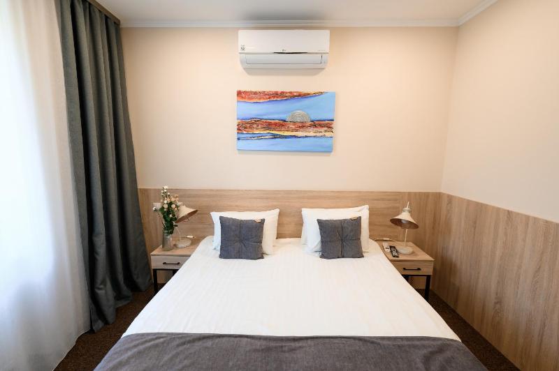 Superior Double Room image 1