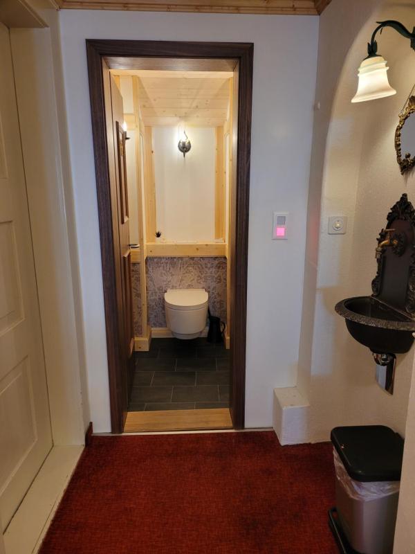 Double Room with Shared Bathroom image 1