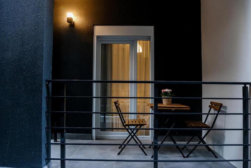 Studio with Garden View image 4