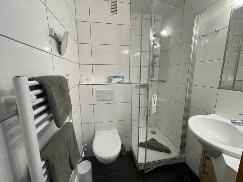 Single Room image 3