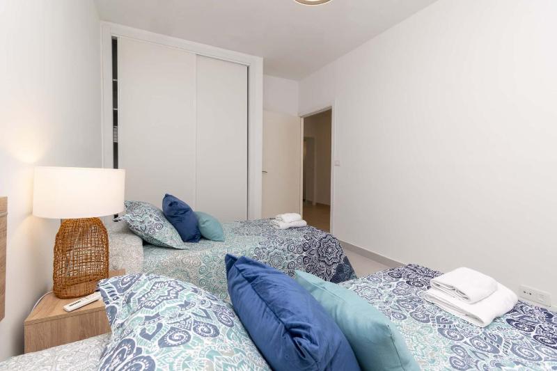 Santa Amalia 1 - Three Bed - image 12
