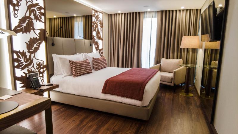TURIM Oporto Hotel - image 9