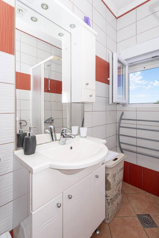 Apartment with Sea View image 2