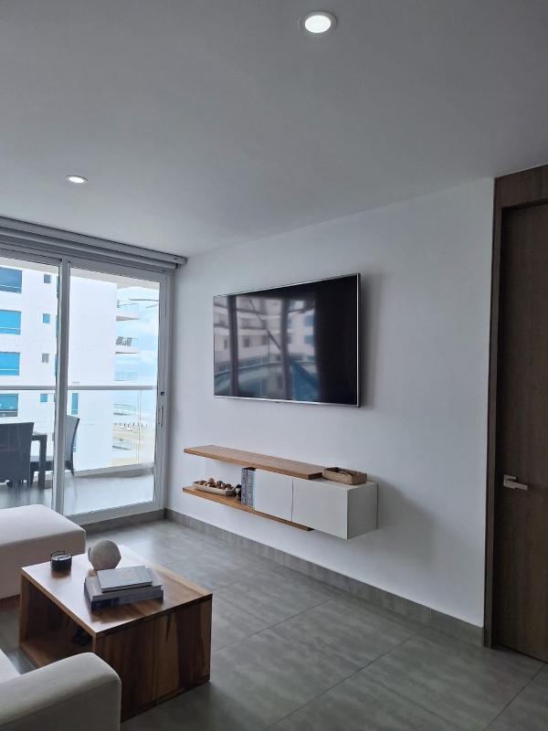 Hermoso apartamento con vista al mar - image 13