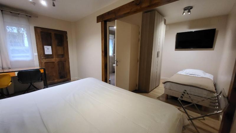 Comfort Double Room - Disability Access image 2