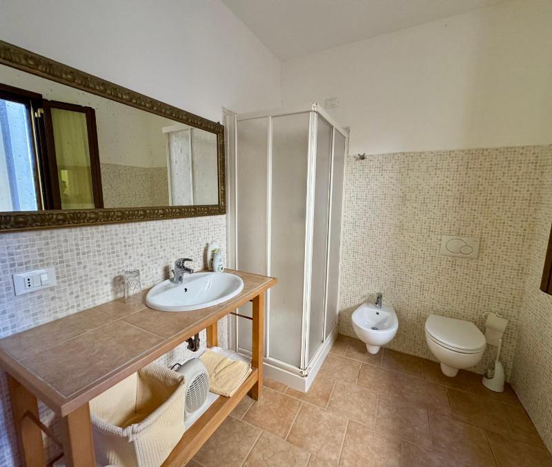 Deluxe Double Room with Shower image 4