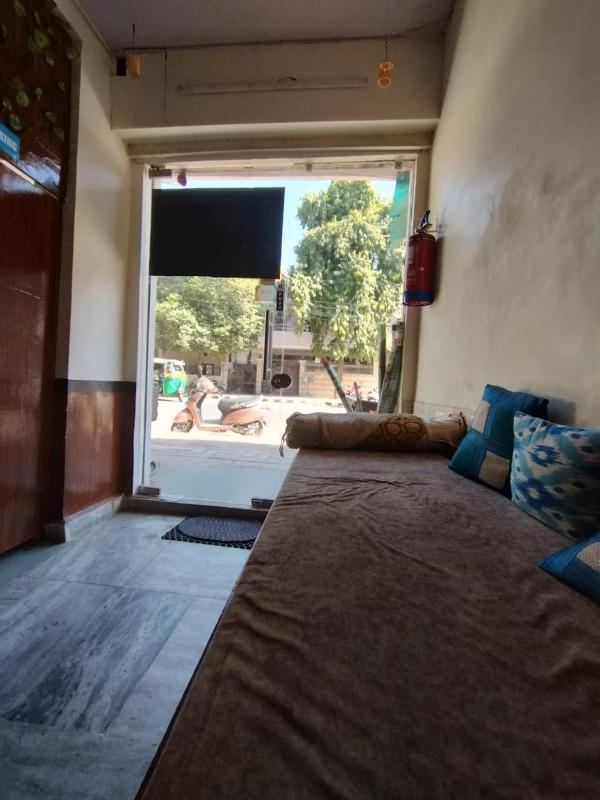 Milestone Homestay Agra - image 6