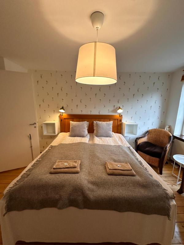 Double Room with Shared Bathroom image 1