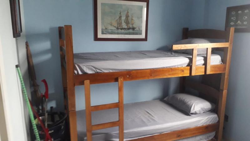 apartamento cobertura 4 dormitorios martim de sá em cima da areia e AR 64 C - image 36