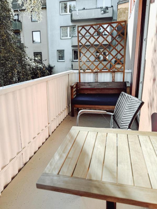 Three-Bedroom Apartment with Balcony image 2