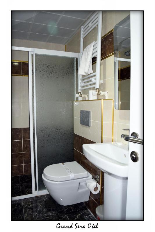 Family Room image 3