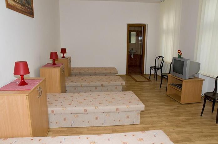 Hyde Park Hostel - image 14