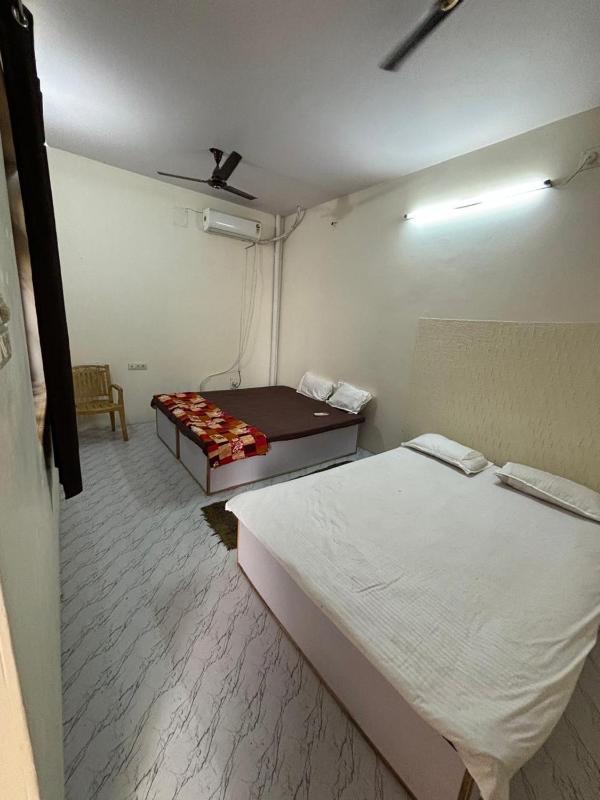 Pipewalas house I Near Kashi Vishwanath - image 7