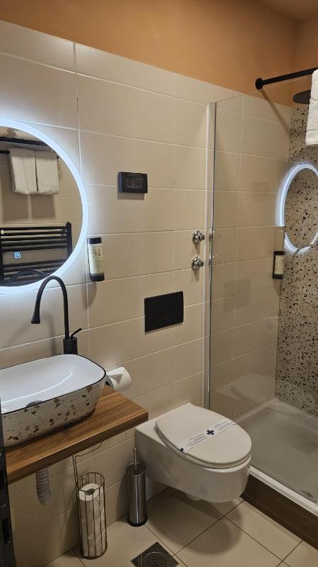 Superior Double Room image 3