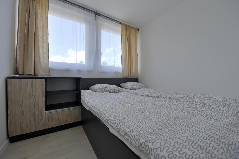 Apartment with Balcony - Split Level image 4