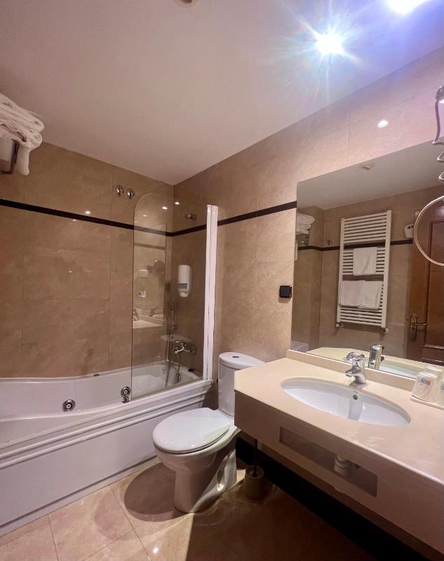 Triple Room image 2