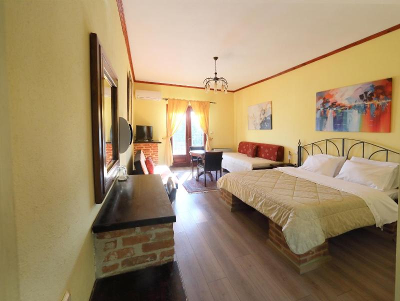 Double Room with Veranda and  Panoramic View image 4