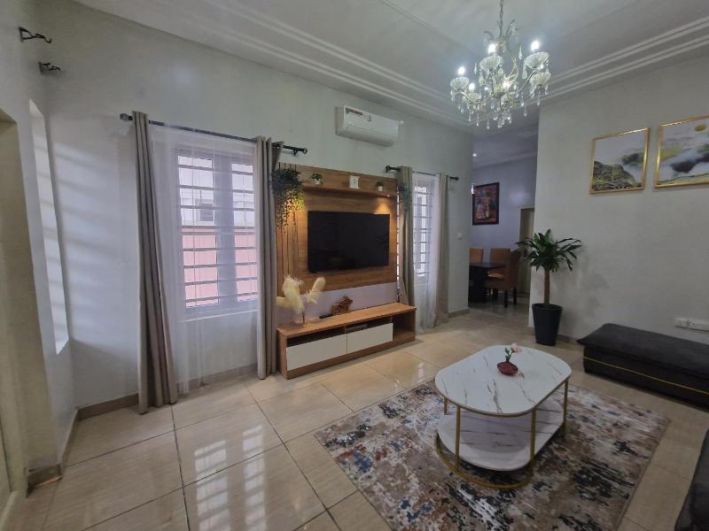Luxury Lagos House with 4 Bedrooms - image 10